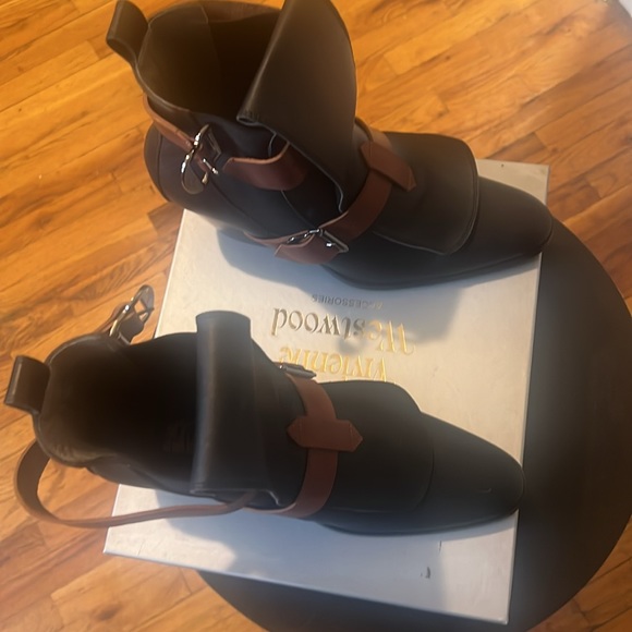 One of a kind High end fashion boot main image 4